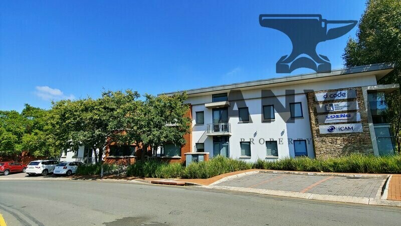 Explore commercial & industrial property in Route 21 Corporate Park, Irene. Our guide covers office & warehouse rentals, security, and prime R21 access. Find your ideal business space. 20230405_101329_HDR.jpg