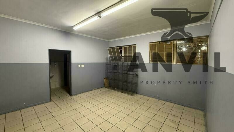 27 Jan Smuts Rd, Beaconvale, Cape Town, 7500, South Africa - Entire Unit property image 11