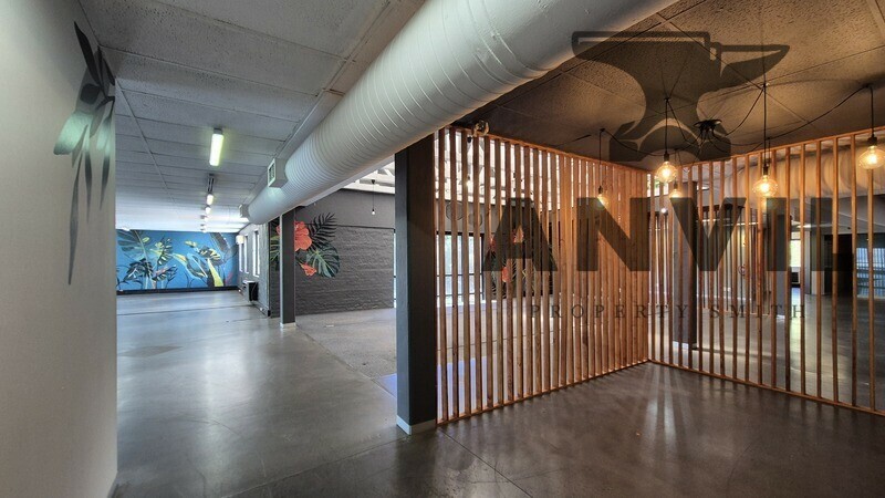 Ogilvy and Mather, 15 Sloane, Bryanston - Entire Campus property image 23