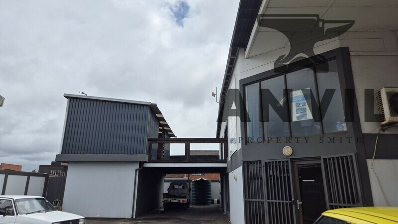 Explore industrial space to let in Jacobs, Durban. Warehouses to lease near the port with excellent access, competitive rentals, and Industrial 1 zoning. 5500m2_warehouse_industrial_storage_logistics_engi.jpg