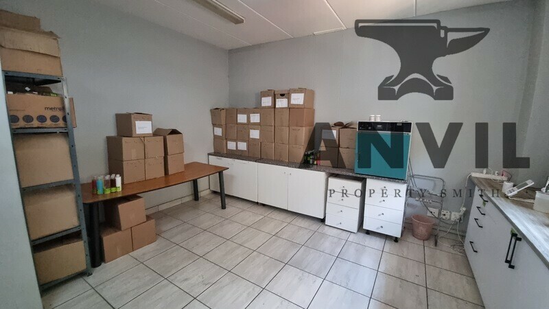 Mansal Park - Mini warehouse Unit 4 property image 4