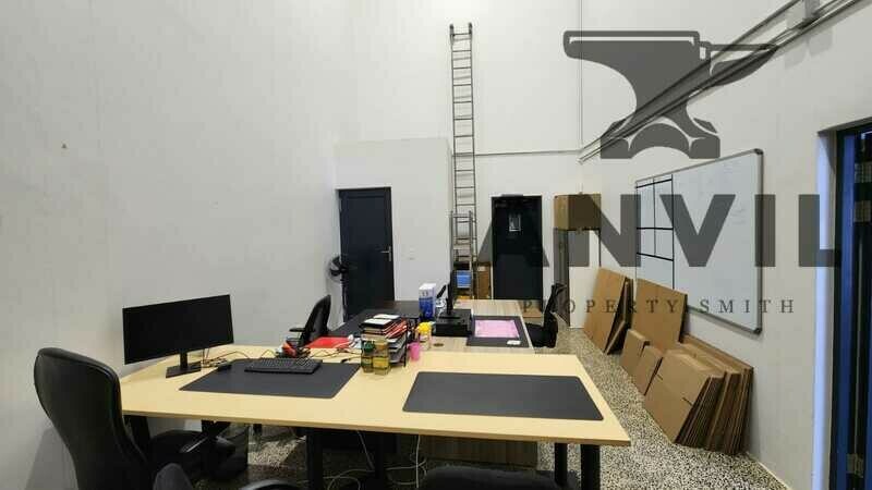 8 Tanzanite Cresent - 479m² Warehouse to Let in Stonewood Business Park, Kraaifontein property image 14
