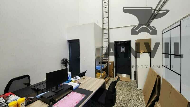 8 Tanzanite Cresent - 479m² Warehouse to Let in Stonewood Business Park, Kraaifontein property image 17