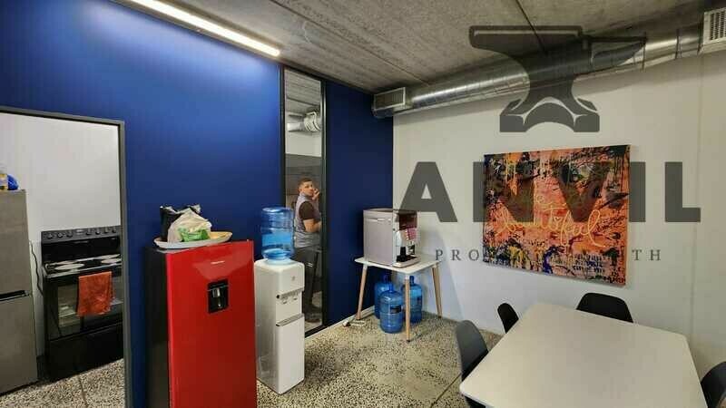 8 Tanzanite Cresent - 479m² Warehouse to Let in Stonewood Business Park, Kraaifontein property image 23