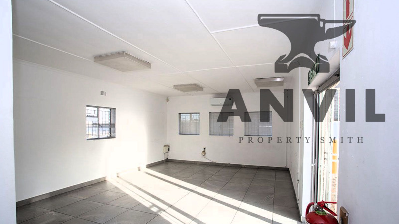 6 Ring Street - 1159m² Industrial Warehouse to Let in George Industria property image 11