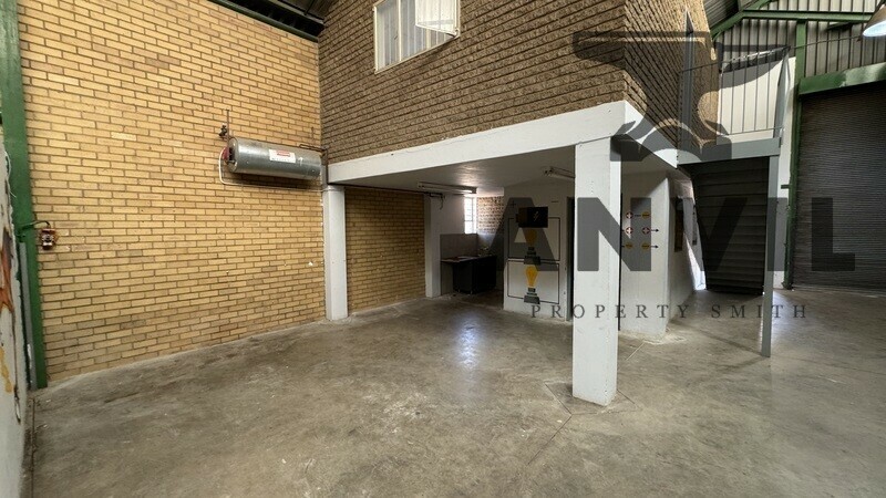 Sifon Industrial Park, Robertville, Randburg - Unit C1 property image 11