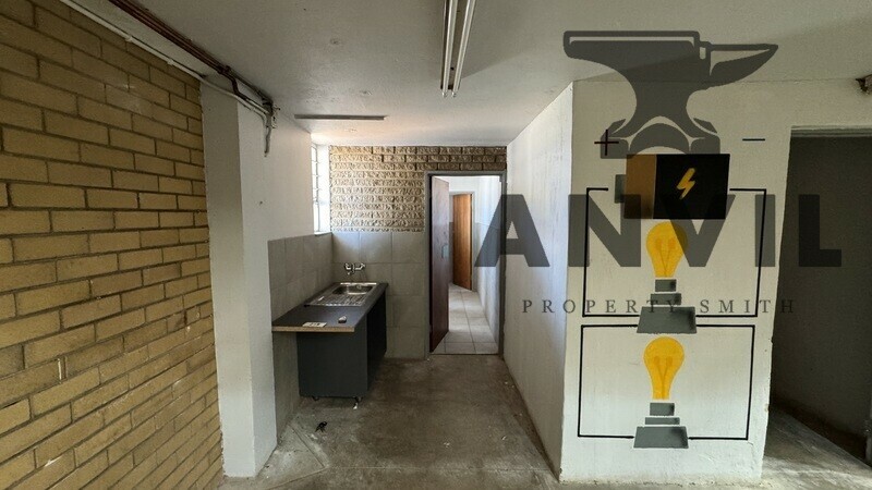 Sifon Industrial Park, Robertville, Randburg - Unit C1 property image 13