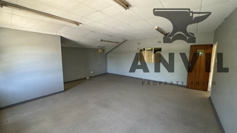 Sifon Industrial Park, Robertville, Randburg - Unit D5 property image 14