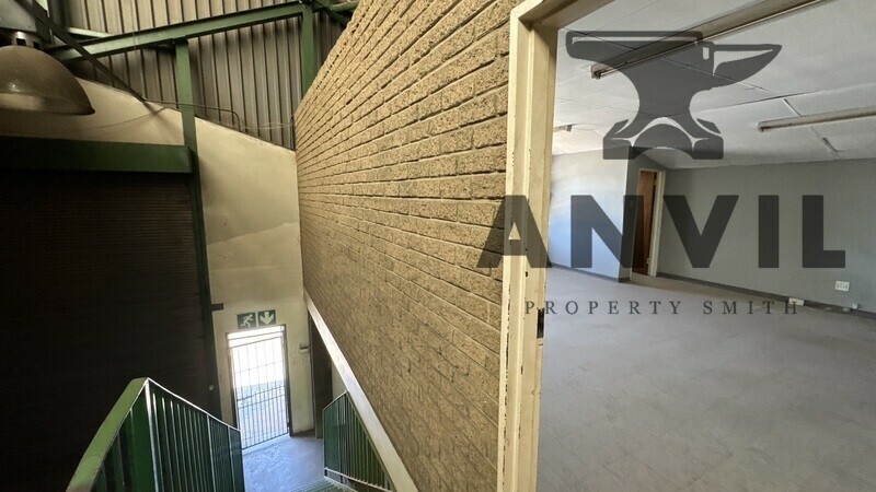 Sifon Industrial Park, Robertville, Randburg - Unit D5 property image 16