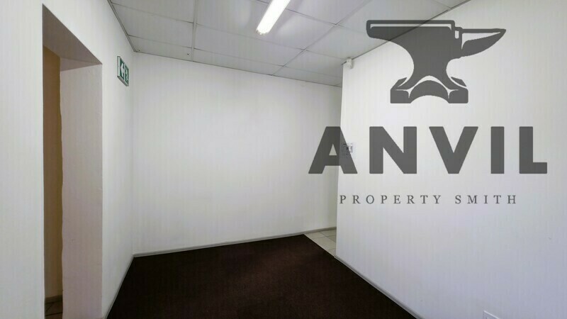 4 Pearl Street - 161m² Office Space to Let in Tamsui Industria property image 9
