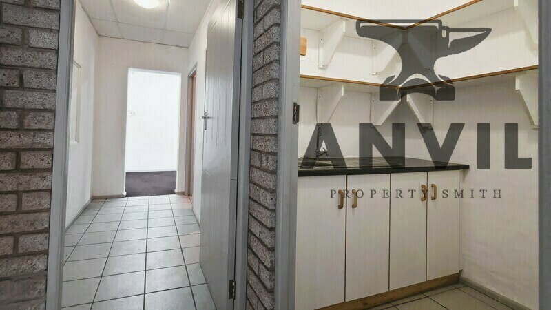 4 Pearl Street - 161m² Office Space to Let in Tamsui Industria property image 10