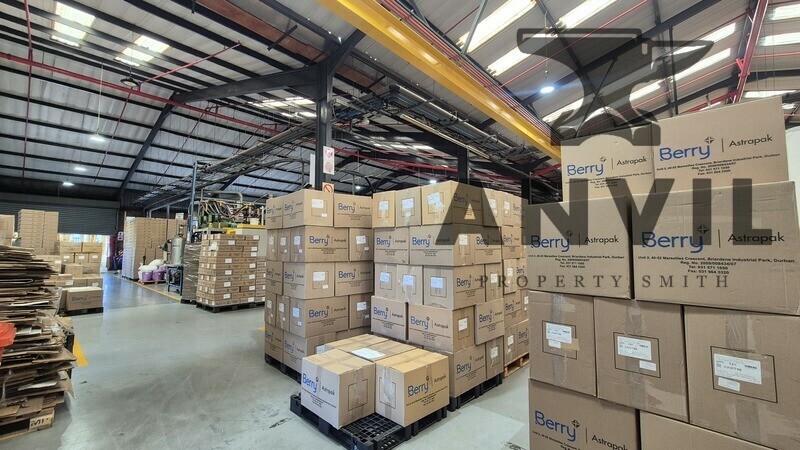 Platinum Park Marseilles Cres - Entire Premises  property image 2