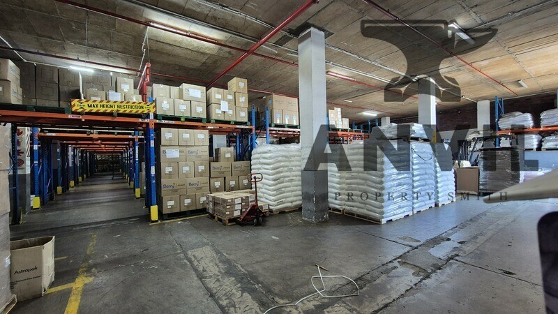 Platinum Park Marseilles Cres - Entire Premises  property image 5