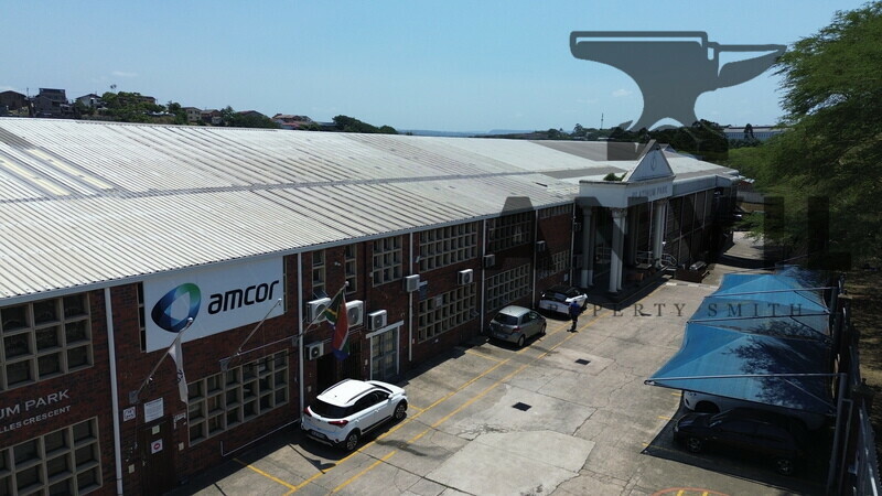 Platinum Park Marseilles Cres - Entire Premises  property image 16