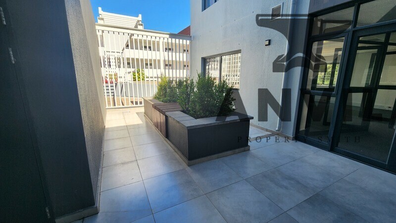 Manhattan Corner - Corner Unit (Portion 2) property image 13