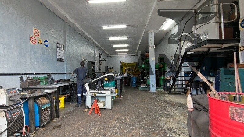 12 Nipper Road - Combined Units Purchase property image 11