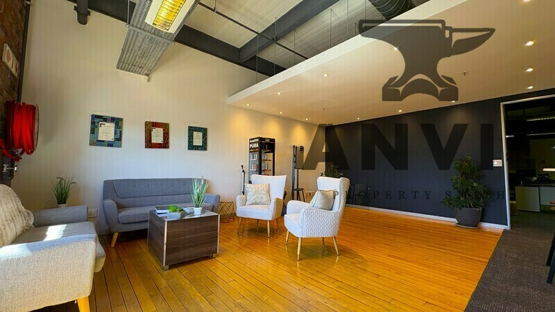 210m2 Office - Old Warehouse