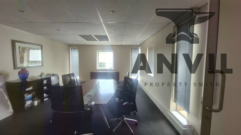 51 West Street, Houghton, Sandton - 253sqm Office to Let in Houghton Estate, M1 Highway Frontage Exposure property image 14
