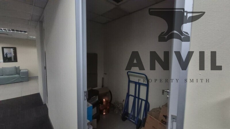 51 West Street, Houghton, Sandton - 253sqm Office to Let in Houghton Estate, M1 Highway Frontage Exposure property image 13