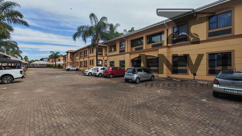 Palms Office Court - Building 4 First Floor East property image 13