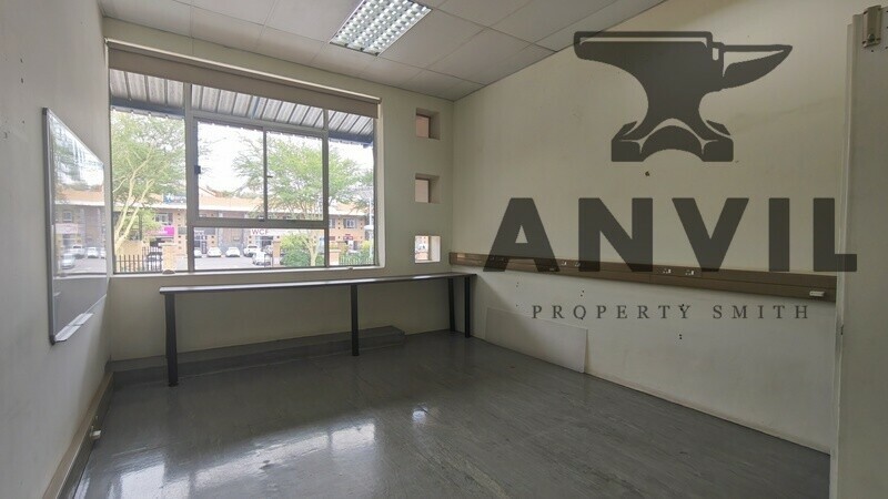 Skyview Retail Park - Unit 16 property image 16