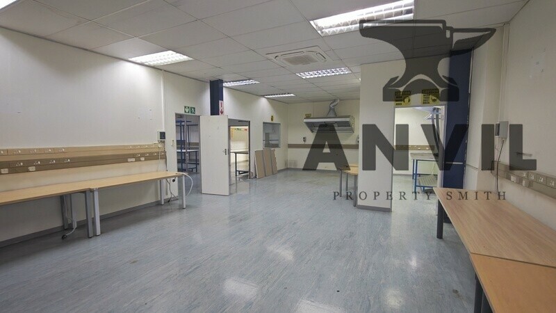 Skyview Retail Park - Unit 16 property image 13