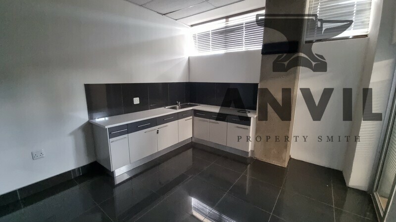 190 Barbara Road, Isando - Warehouse 2  property image 8