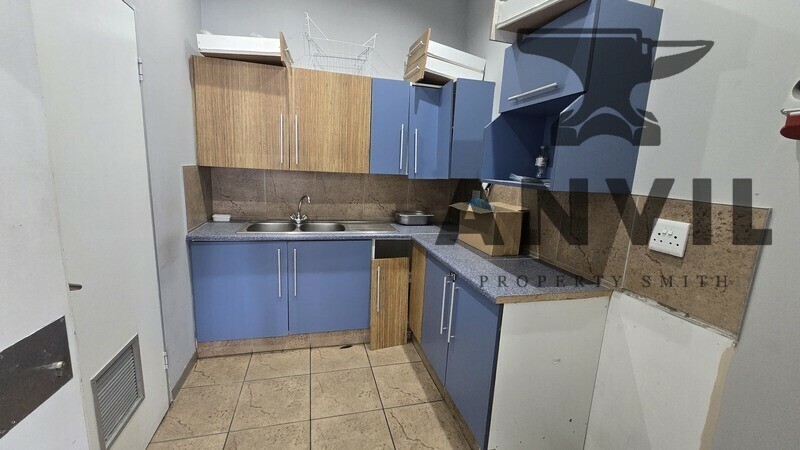 Brackenfell Shopping Centre - Shop 200m2 property image 12