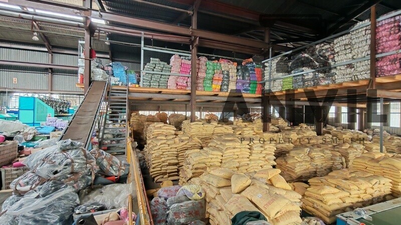 9 Molekule Street , Chloorkop - Whole Property  property image 12