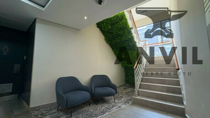 Newlands On Main, Claremont, Cape Town - Second Floor Mariendahl House ex-Mainstream  property image 2