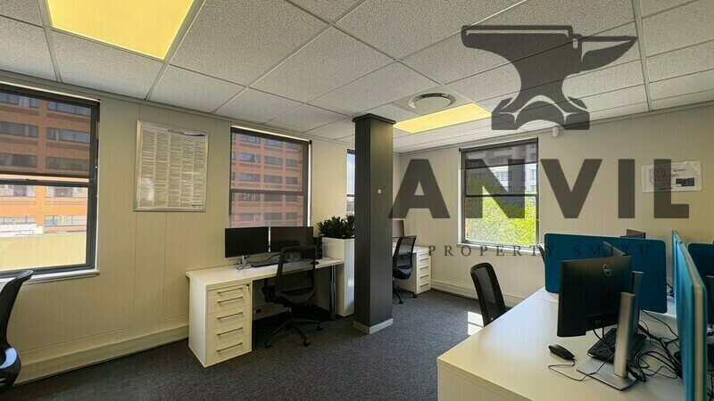 Newlands On Main, Claremont, Cape Town - Second Floor Mariendahl House ex-Mainstream  property image 8