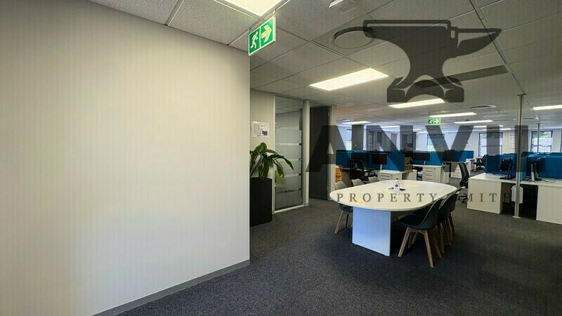 Newlands On Main, Claremont, Cape Town - Second Floor Mariendahl House ex-Mainstream  property image 9