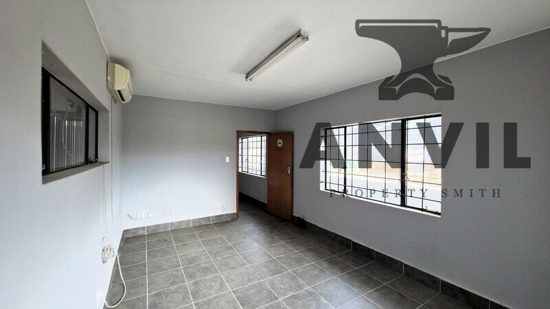 15 Ring Street, George Industria - 1,100m² Industrial Warehouse To Let property image 41