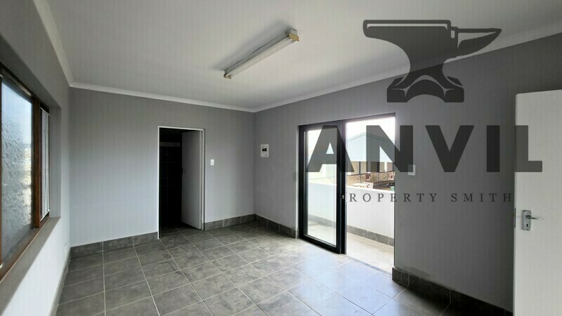 15 Ring Street, George Industria - 1,100m² Industrial Warehouse To Let property image 44