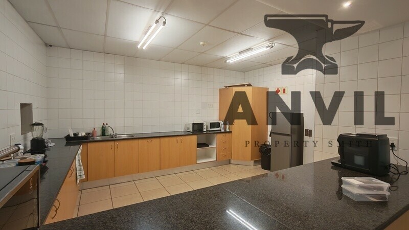 10 Milkyway Avenue, Linbro Business Park - Whole Property property image 29