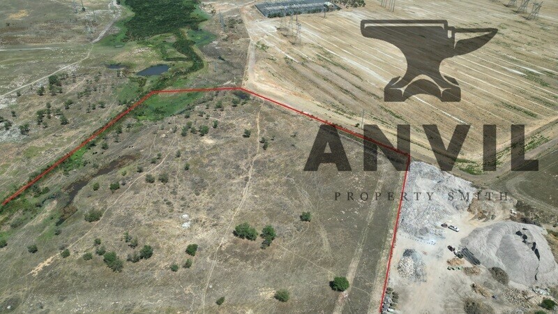 Plaas - Erf Size: ±5.7 hectares property image 2