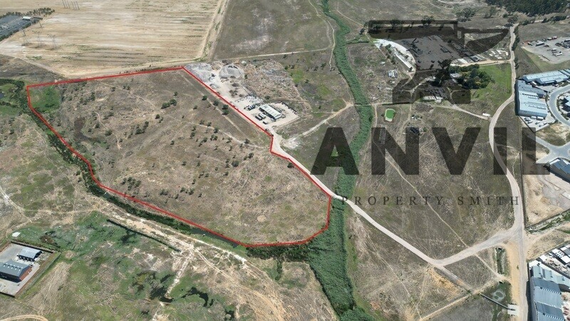Plaas - Erf Size: ±5.7 hectares property image 5