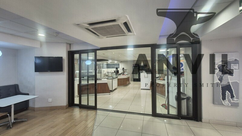 9 JUCTION AVENUE PARKTOWN - FIRST FLOOR property image 47