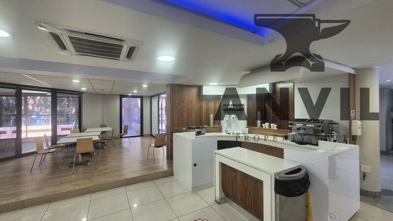 9 JUCTION AVENUE PARKTOWN - FIRST FLOOR property image 5