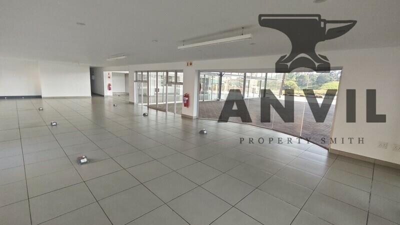 Botha & Diesel Showroom - Showroom To Let property image 23