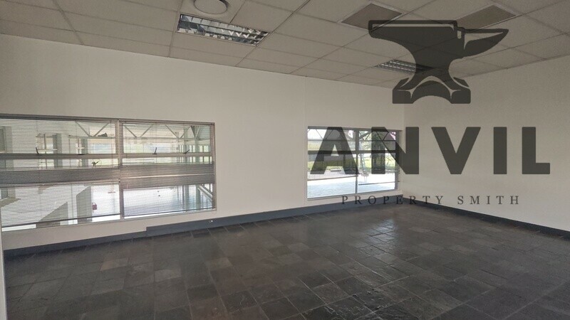 Botha & Diesel Showroom - Showroom To Let property image 30