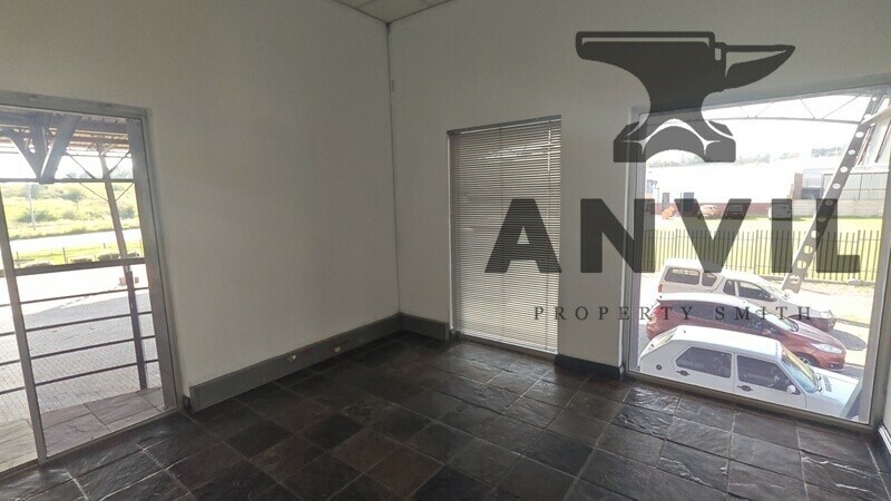 Botha & Diesel Showroom - Showroom To Let property image 37
