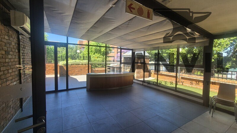 9 JUCTION AVENUE PARKTOWN - 2ND FLOOR  property image 10