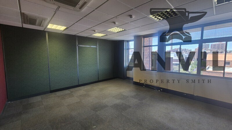 9 JUCTION AVENUE PARKTOWN - 2ND FLOOR  property image 19