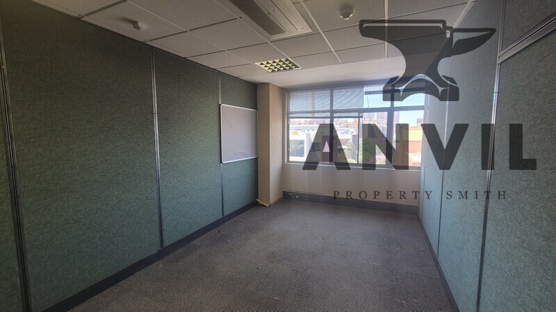 9 JUCTION AVENUE PARKTOWN - 2ND FLOOR  property image 22