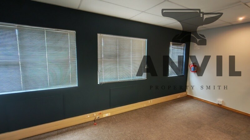 Palms Office Court - Building 3 GF West Wing property image 4