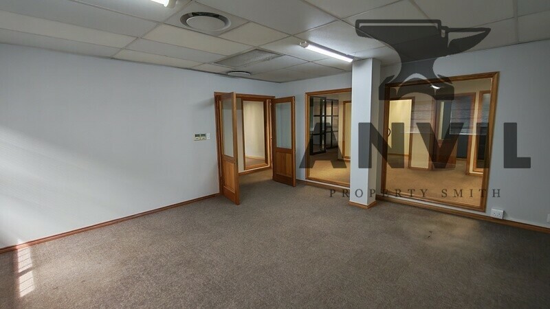 Palms Office Court - Building 3 GF West Wing property image 11