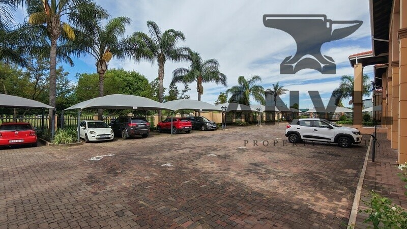 Palms Office Court - 1st Floor Whole Floor Unit property image 5