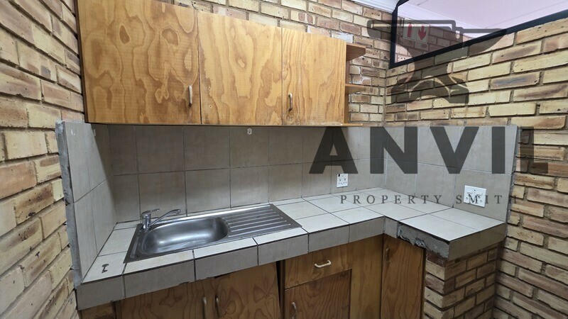 Brentwood Business Park - Unit 18 property image 6