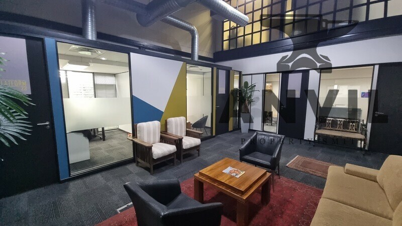 Parade On Kloof - Units 11 & 12 property image 6